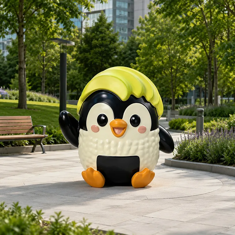 Arca Penguin FRP yang comel